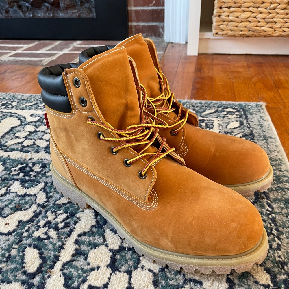 Men’s Levi’s Boots